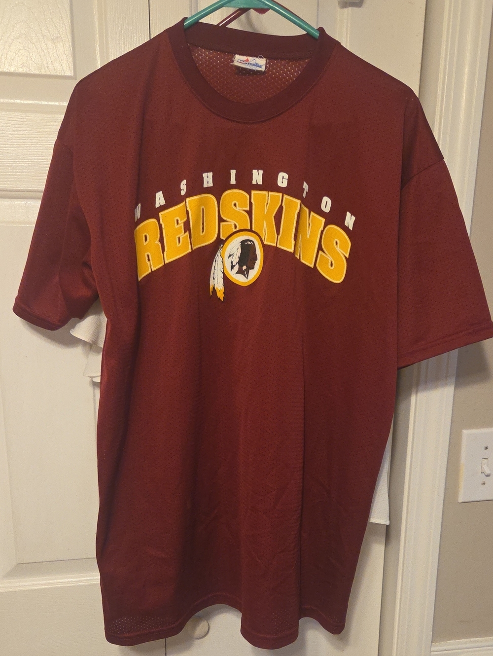 Washington Redskins Men's Short Sleeve Tee - Burgundy